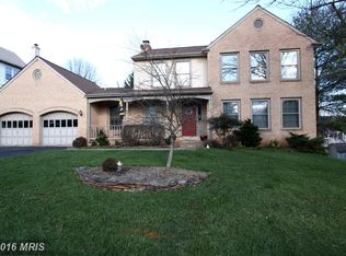 202 Edenberry Ct, Sterling, VA 20164