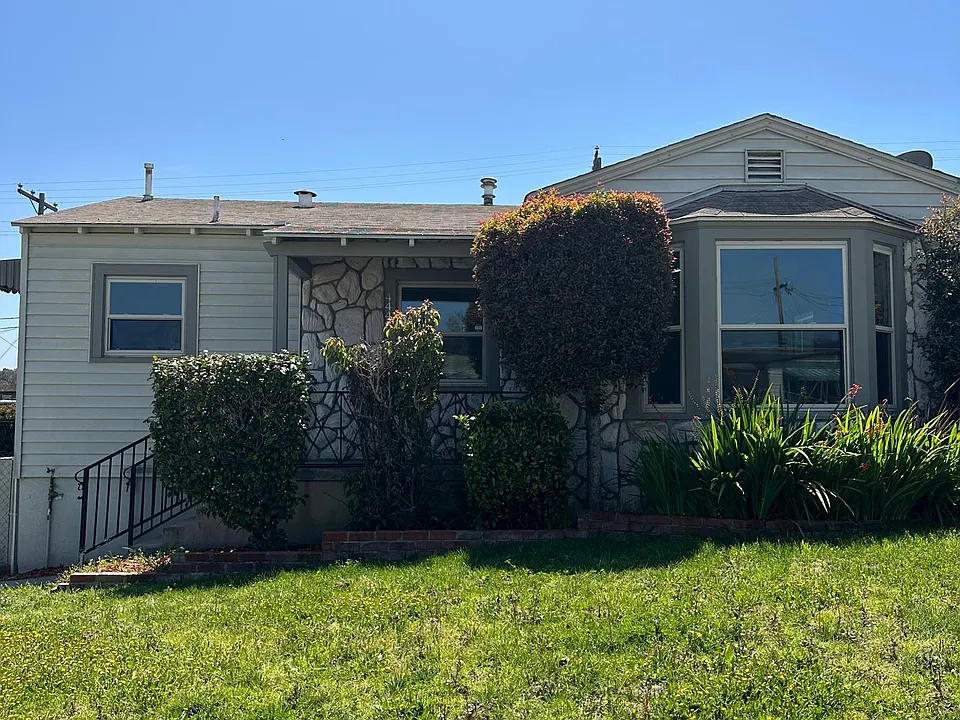 4445 Keeler Ave