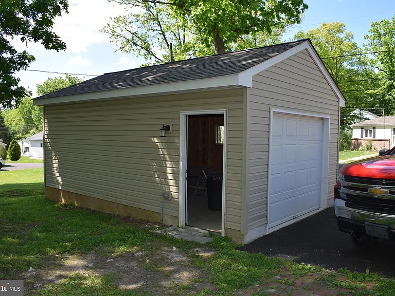 2101 Hill Rd #10 — Photo 14
