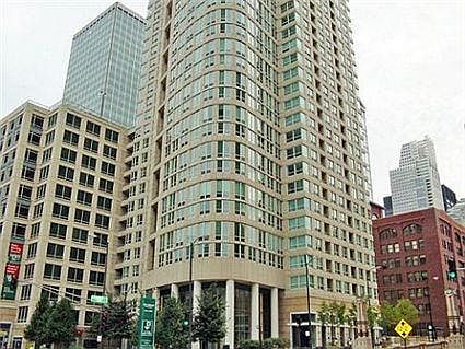 1st image of 345 N La Salle Dr APT 3206