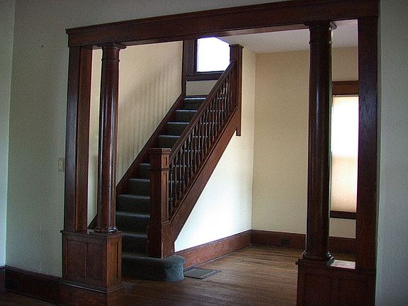 4th image of 3720 Archwood Ave