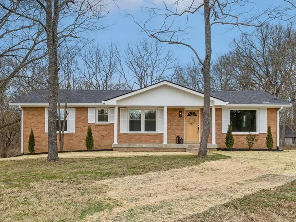 701 Overlook Dr, Mount Juliet, TN 37122
