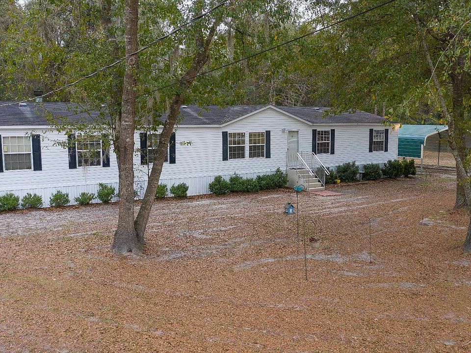1st image of 365 SE Valerie Ct