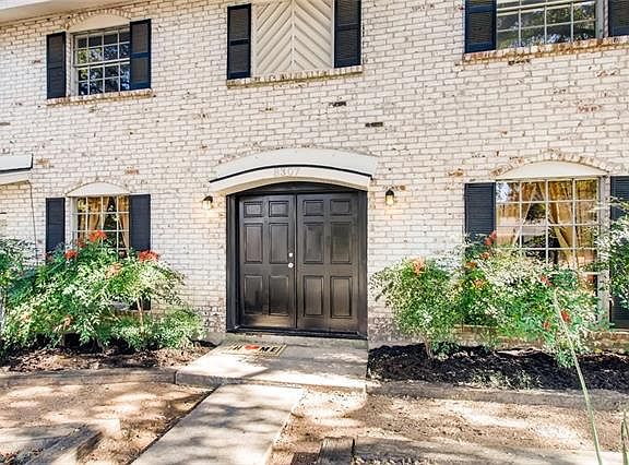 3rd image of 8307 Grayledge Dr