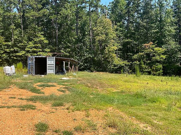 3rd image of 350 Robinson Rd