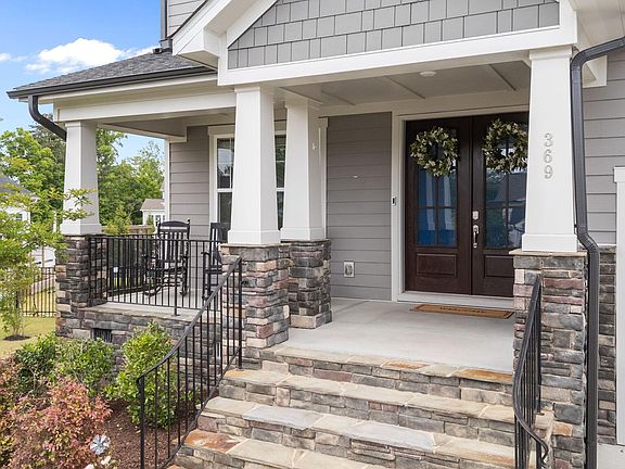3rd image of 369 Golf Vista Trl