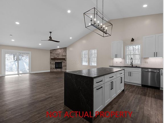 4th image of 61 Greenbriar Ct