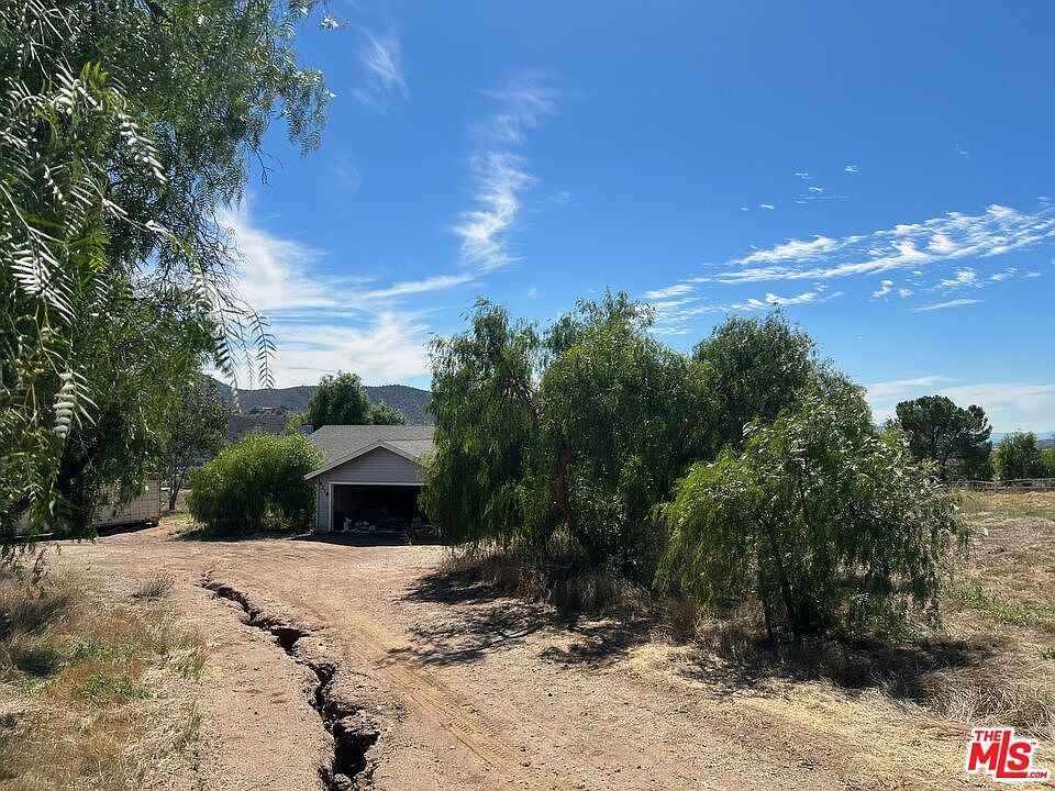 9218 Hierba Rd, Agua Dulce, CA 91390 Zillow
