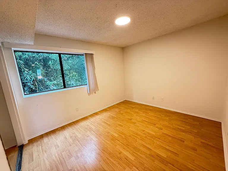 Park Edgecliffe Apartment Community — Photo 7