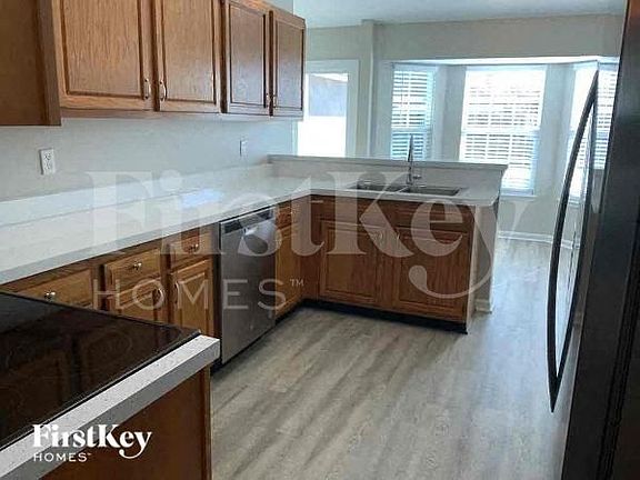 5th image of 1869 Broadhaven Dr
