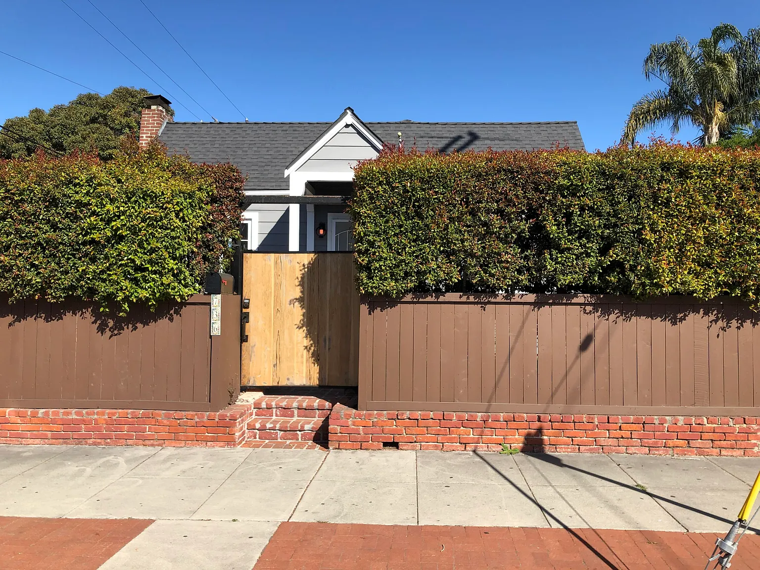 2 bed, $4,800 — Photo 1