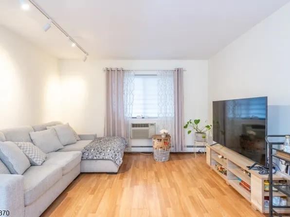 245 Anderson St #1A, Hackensack City, NJ 07601
