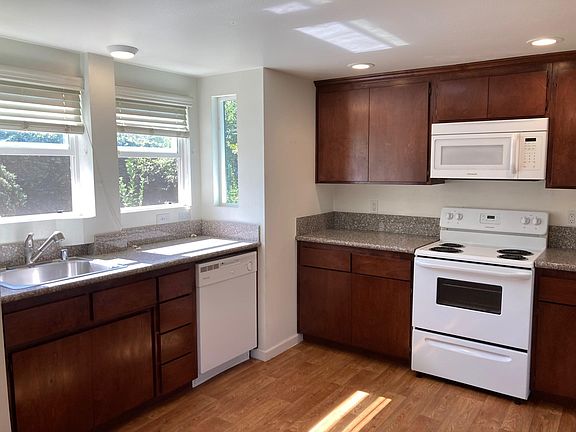 2nd image of 835 N Echo Ave #A
