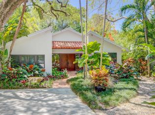 3574 Avocado Ave, Miami, FL 33133