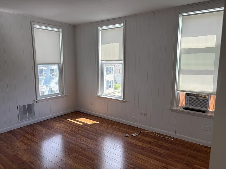20 S Franklin St — Photo 5