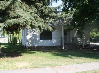 957 S Shilling Ave, Blackfoot, ID 83221