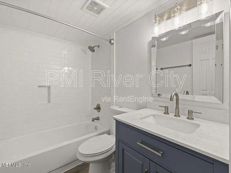 908 Shoreline Cir — Photo 30