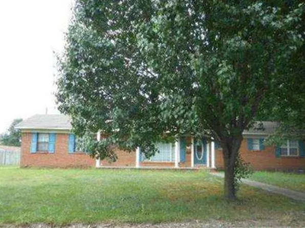 302 Mildred Dr E, Wynne, AR 72396