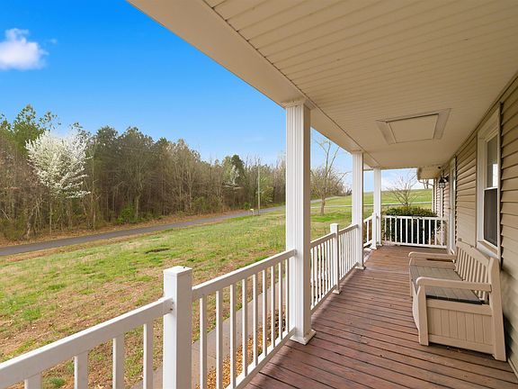 5th image of 3033 Carrico Rd