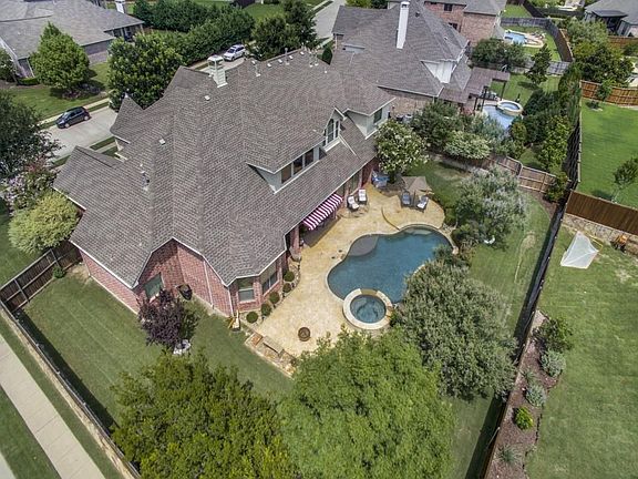 3rd image of 1000 Cedar Springs Dr
