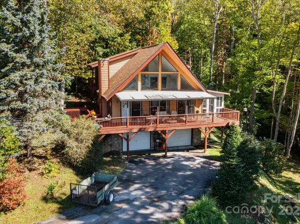 43 Herron Ln, Maggie Valley, NC 28751