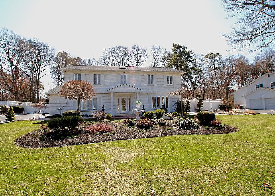 2nd image of 66 Canterbury Dr