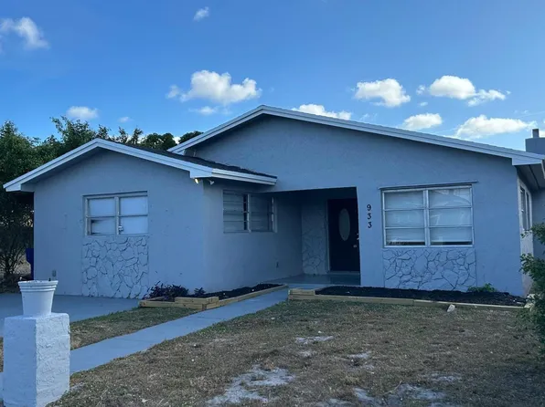 933 W 10th Street, Riviera Beach, FL 33404