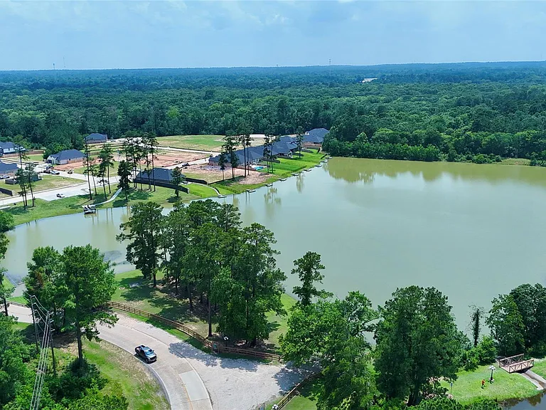 12198 Ridge Top Dr — Photo 2