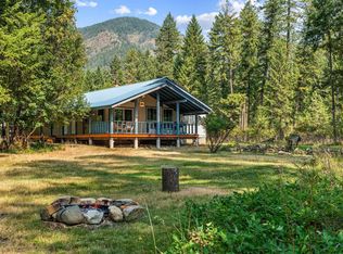 883 Mountain View Rd, Clark Fork, ID 83811