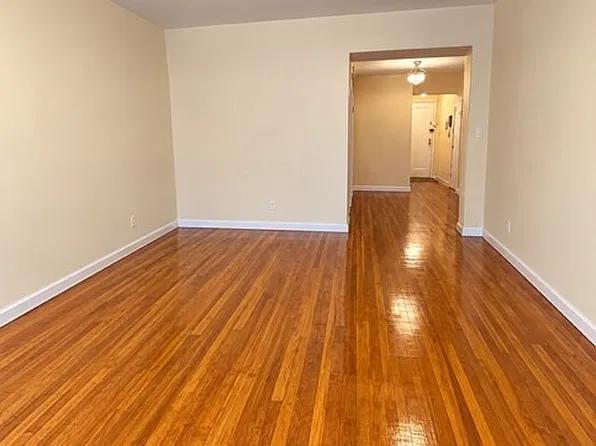 715 Ocean Pkwy APT 3L, Brooklyn, NY 11230