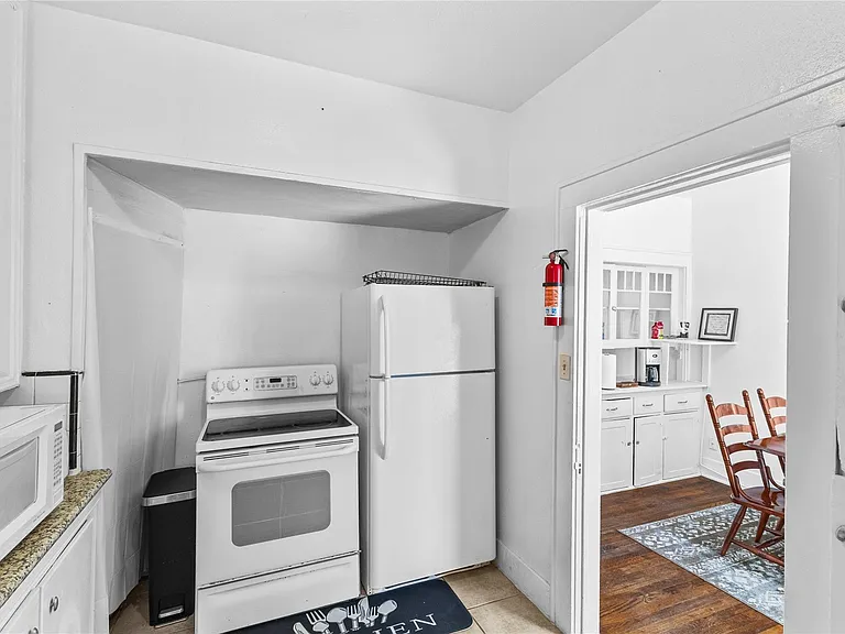 2509 Whitney St #A — Photo 18
