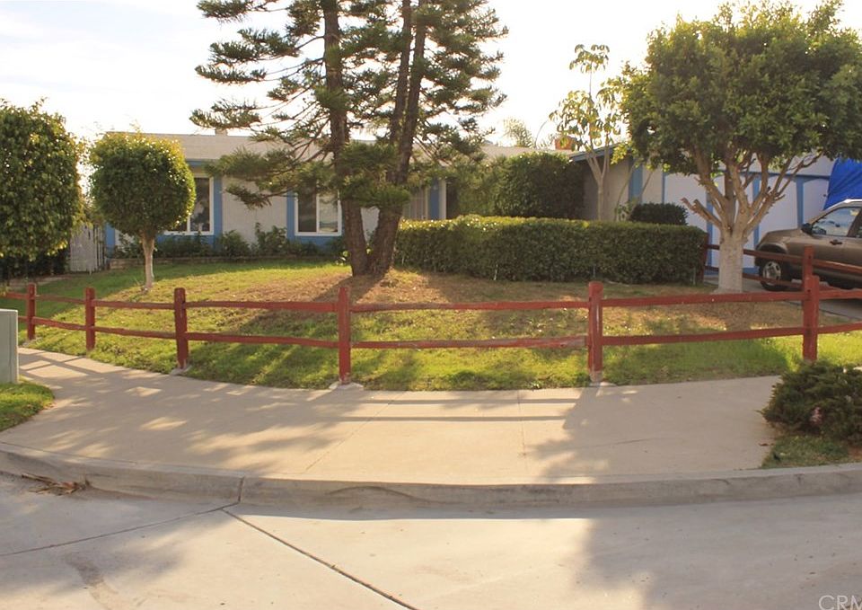 1st image of 530 W Los Angeles Dr