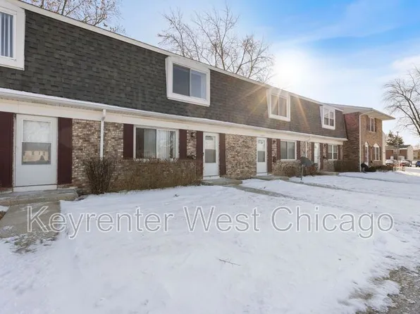 1533 McKool Ave, Streamwood, IL 60107