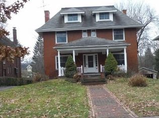 2628 Dartmoor Rd, Cleveland Heights, OH 44118