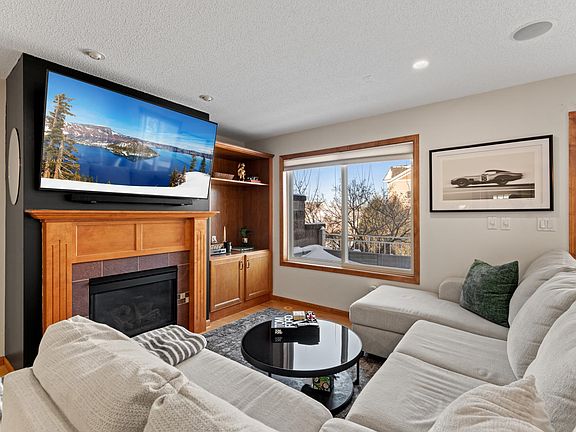 3rd image of 5021 56th St NW