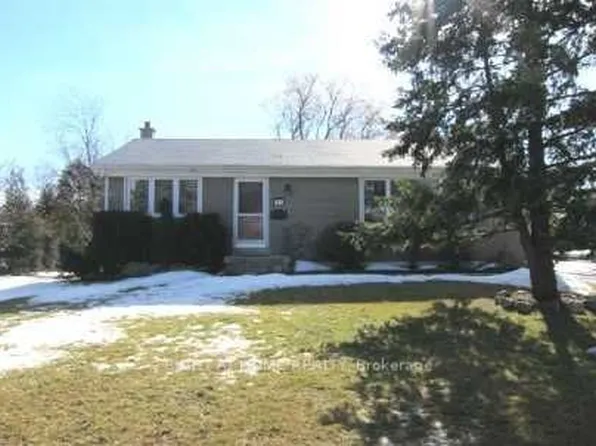 84 Vista Blvd, Mississauga, ON L5M 1V7