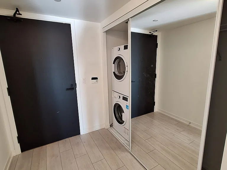 60 Shuter St #2508 — Photo 12