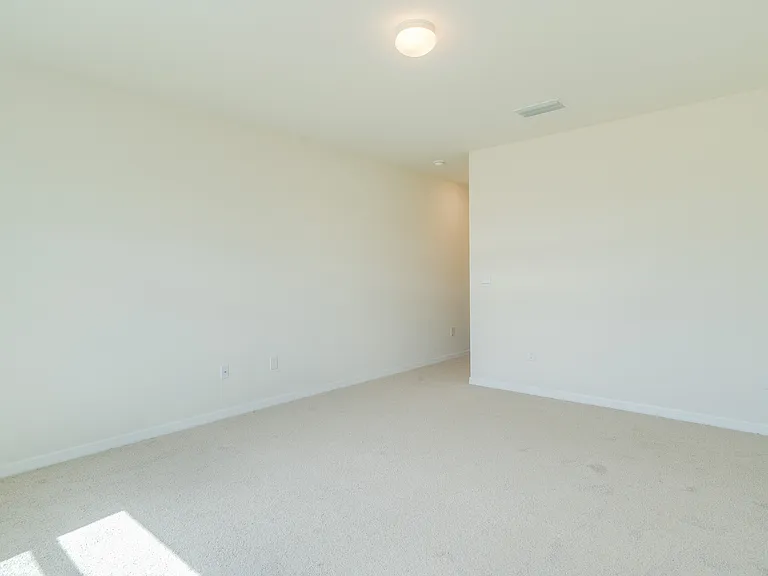 406 NW 10th Ter — Photo 11