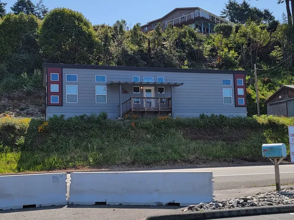 16317 Lower Harbor Rd, Brookings, OR 97415