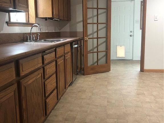 4th image of 5416 S Thompson Ave