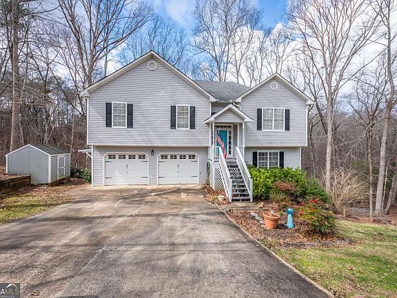 2nd image of 141 Apache Ridge Rd