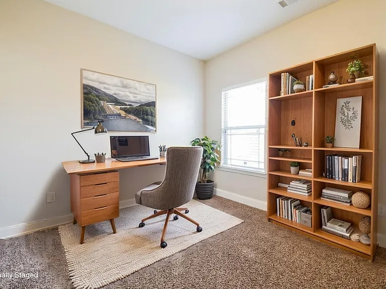 547 Joneus Dr — Photo 15