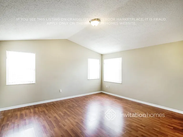 14671 SW 156th Ave — Photo 10