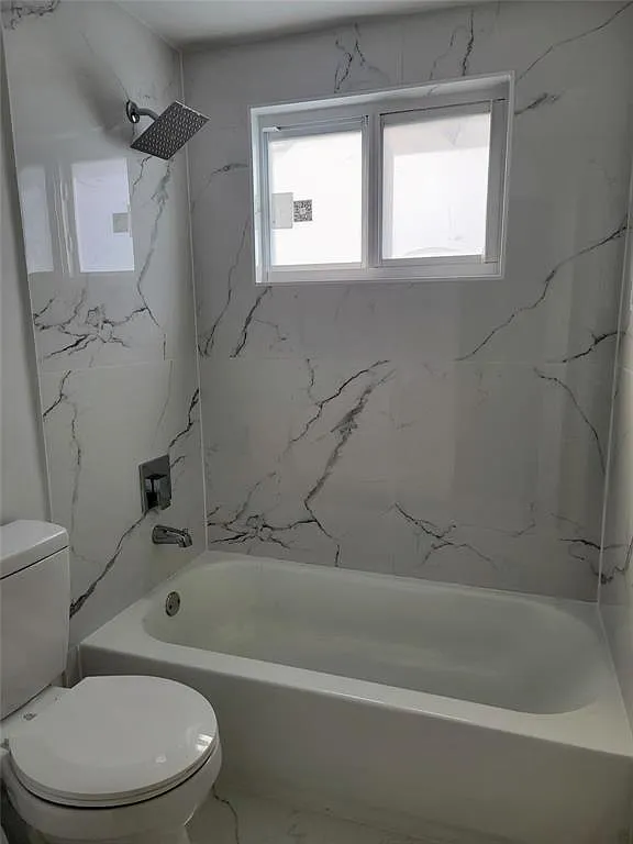 2 bed, 700 sqft, $2,350 — Photo 1