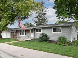 103 Maple Ave N, Slinger, WI 53086