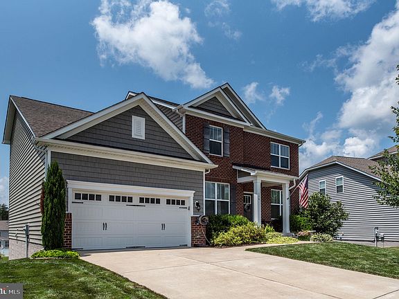 5th image of 106 Old Oaks Ct
