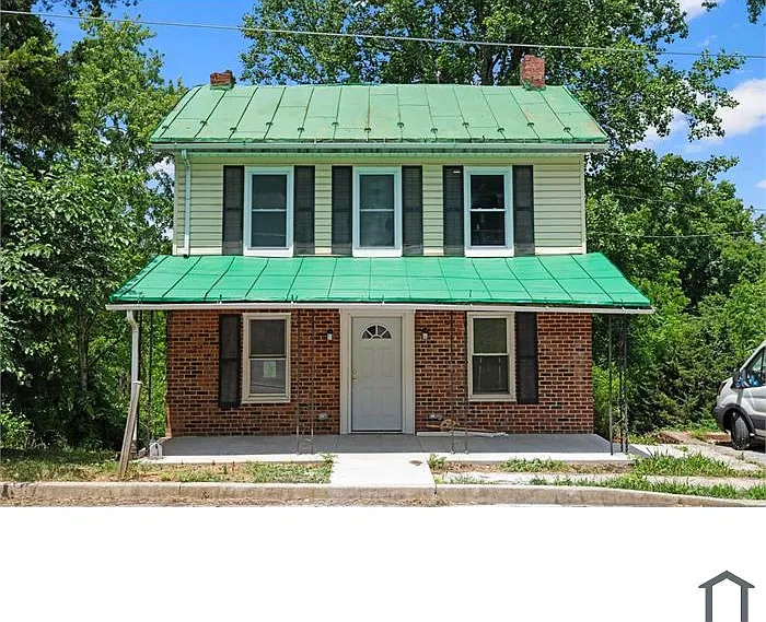 1316 Pleasant Valley Rd