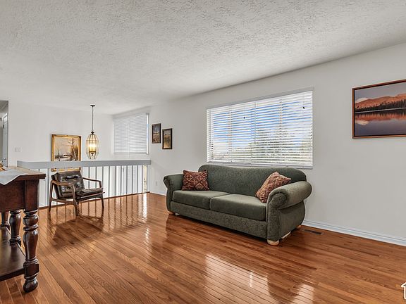 5th image of 774 Independence Way