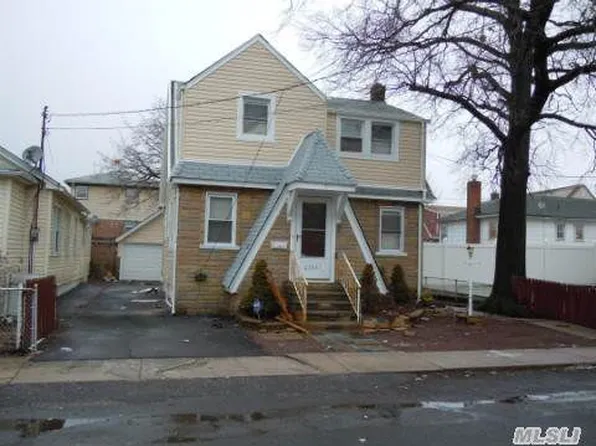 23537 148th Rd, Rosedale, NY 11422