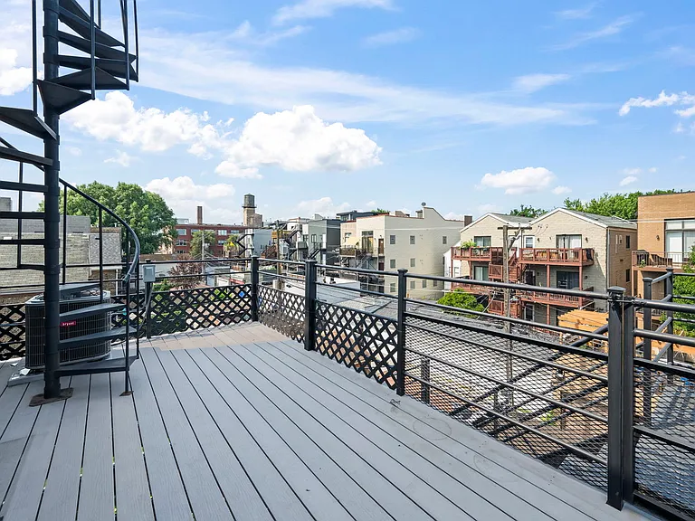 876 N Hermitage Ave #3 — Photo 32